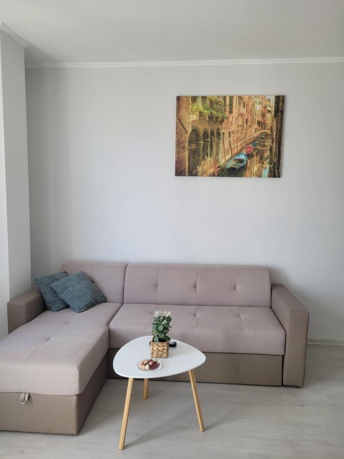 Apartamento Amparo Satu Mare Exterior foto